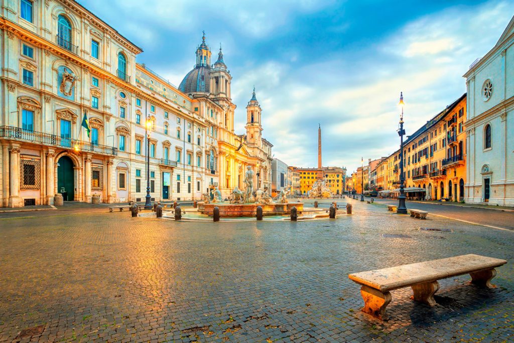 Piazza Navona con le fontane nel centro storico di Roma